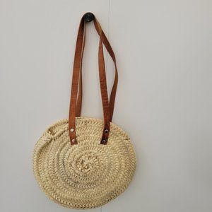 Round Straw purse